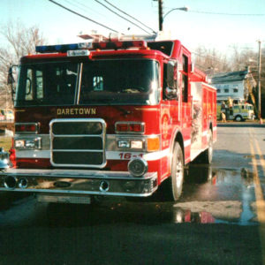 2001 16-1 Pierce Enforcer Responding to House Fire